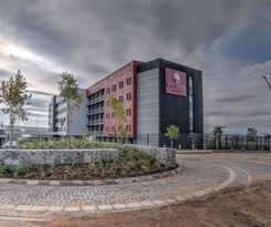 Hotel City Lodge Waterfall City