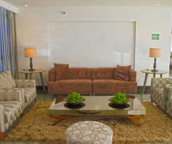 Hotel Plaza Inn Breeze Aeroporto