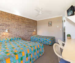 Golden Beach Motor Inn