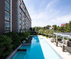 First Choice Suites By The Sea