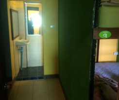Baan Talay Guesthouse and Dormitory