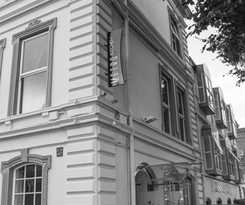 The 1852 - Self Check-in