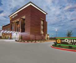 Hotel La Quinta Inn and Suites By Wyndham San Marcos Outlet Mall