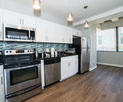 Ginosi Metropolitan Apartel