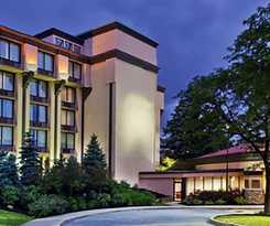 Hotel Ramada by Wyndham Cleveland Independence
