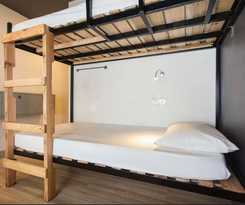 Hostel Revopackers Beds and Bunks