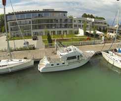 Hotel Yacht Wellness and Business