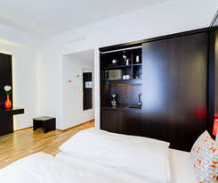 Sevendays Boardinghouse