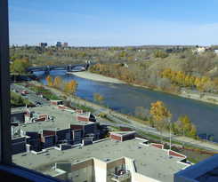 Hotel Regal Suites - Riverfront