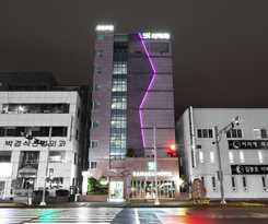 Hotel Sahara