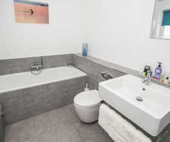 Hotel Stoneleigh Village