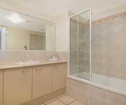 Hotel The Mirage Alexandra Headland