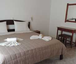 Hotel Madares