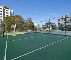 Hotel Burgess @ Kings Beach Apartments