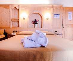 Hotel Albergo Dimaro Wellness and Family