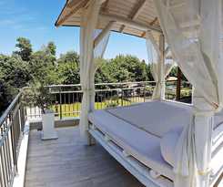 Hotel Studios and Apartments Efrosini