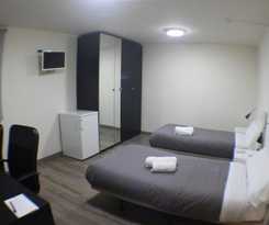 Albergue Europa House Village