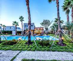 Hotel Arts Spa and Poolvilla