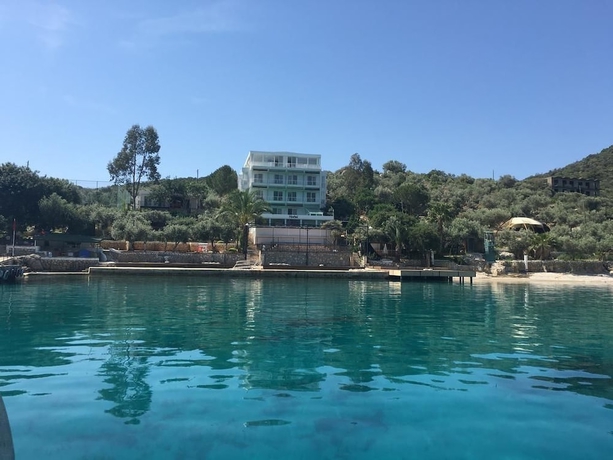 La Moda Beach Hotel