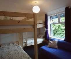 Igloo Hybrid - Hostel
