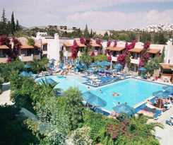 Summer In Garden Suites and Beach Hotel