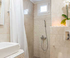 Ammos Beach Seaside Luxury Suites