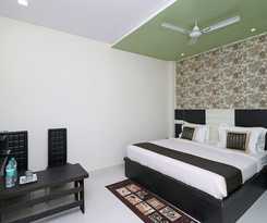 Hotel Oyo 10133 Rama Grand Hs