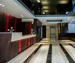 Ramada by Wyndham Bangkok Ten Ekamai Residences