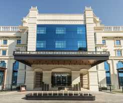 Radisson Blu , Ajman