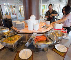 Charoenchit House