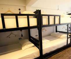 Strips The Poshtel - Hostel