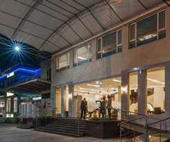 Hotel Acacia Premier