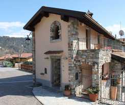 Appartamenti Casa Rita and Antica Corte Ginevra