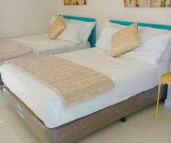 Hotel The Guest House Laoag