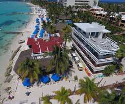 Chichis and Charlies Beachfront