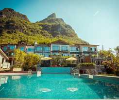 Moonlit Sky Resort