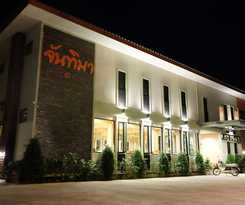 Juntima Place At Amphawa
