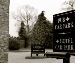 Hotel The Falcon Inn