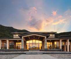 Hotel High Mountain Resort Shangri-la