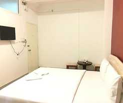 Sandee Room