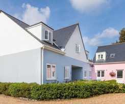 Hotel The Ellingham Cottages