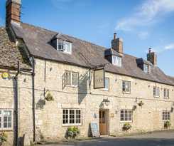 Hotel The Lion Wendlebury