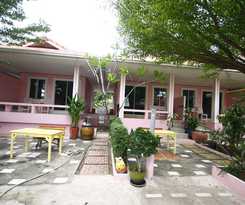 Hotel Insook Ko Larn Guesthouse