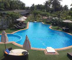 Hotel Check In and Chill Out Laem Sok Pier