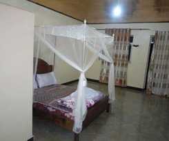  Royal Paradise Hotel