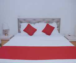  Martin Aviator Hotel