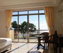 Hotel Emerald & Restaurant