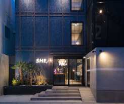 Hotel She, Osaka