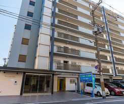 Universal Bay Condominium