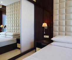 Aparthotel Shine